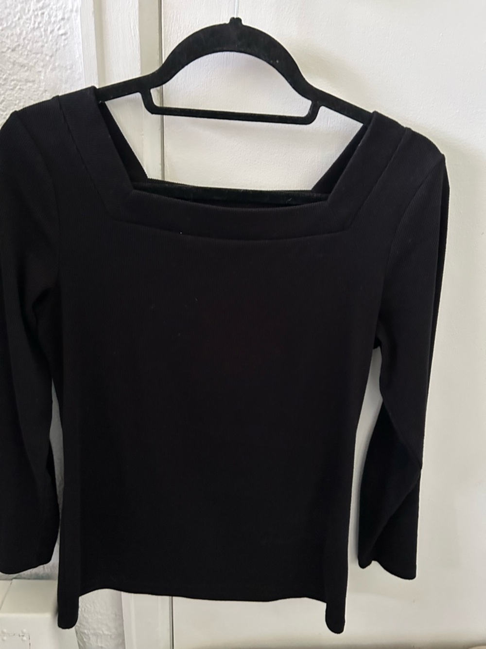 Old Navy Black Slim Fit Long Sleeve Tee - Women’s